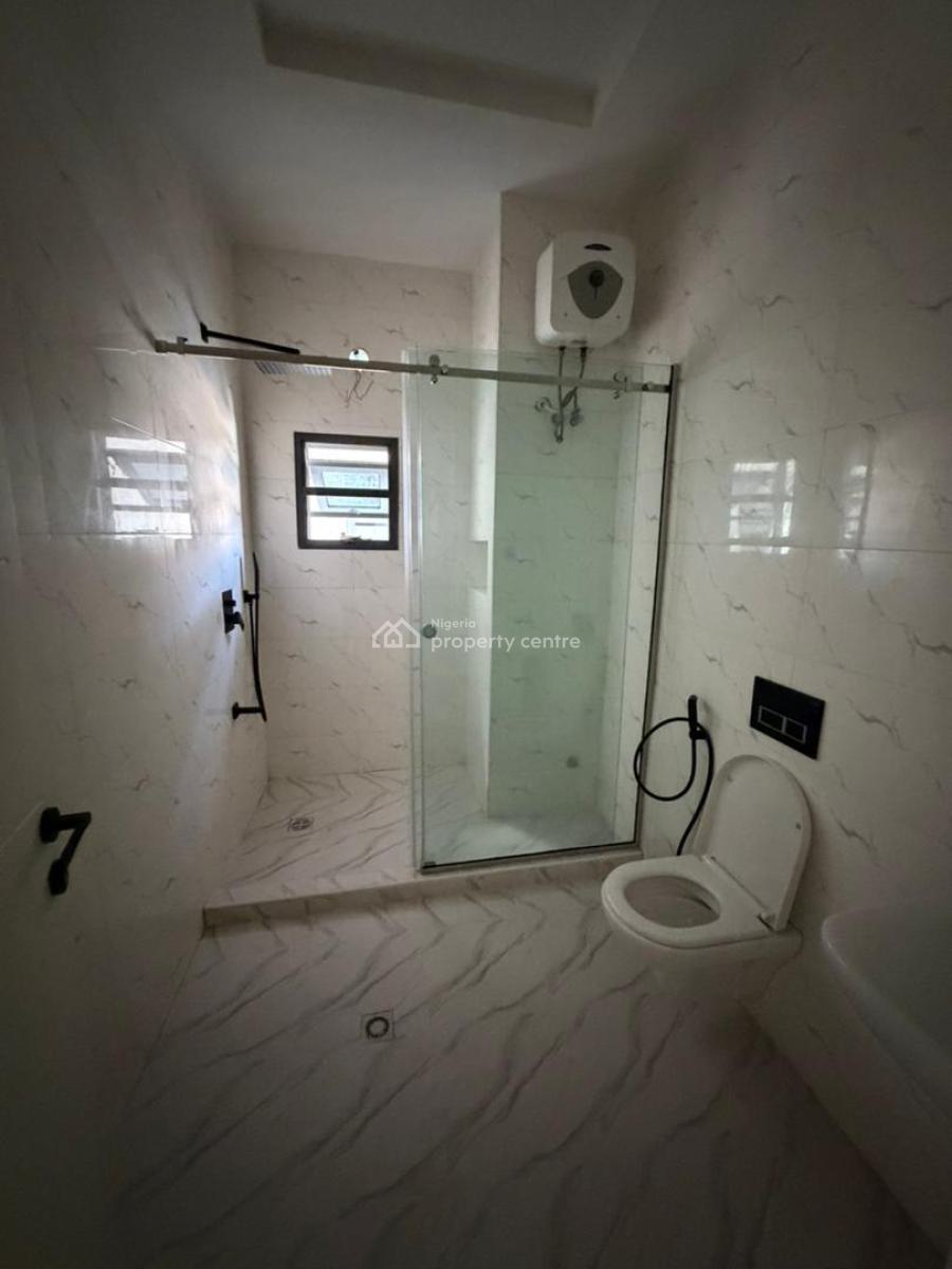Beautiful 3 Bedroom Apartment with Swimming Pool, Lekki Phase 1, Lekki, Lagos, Block of Flats for Sale