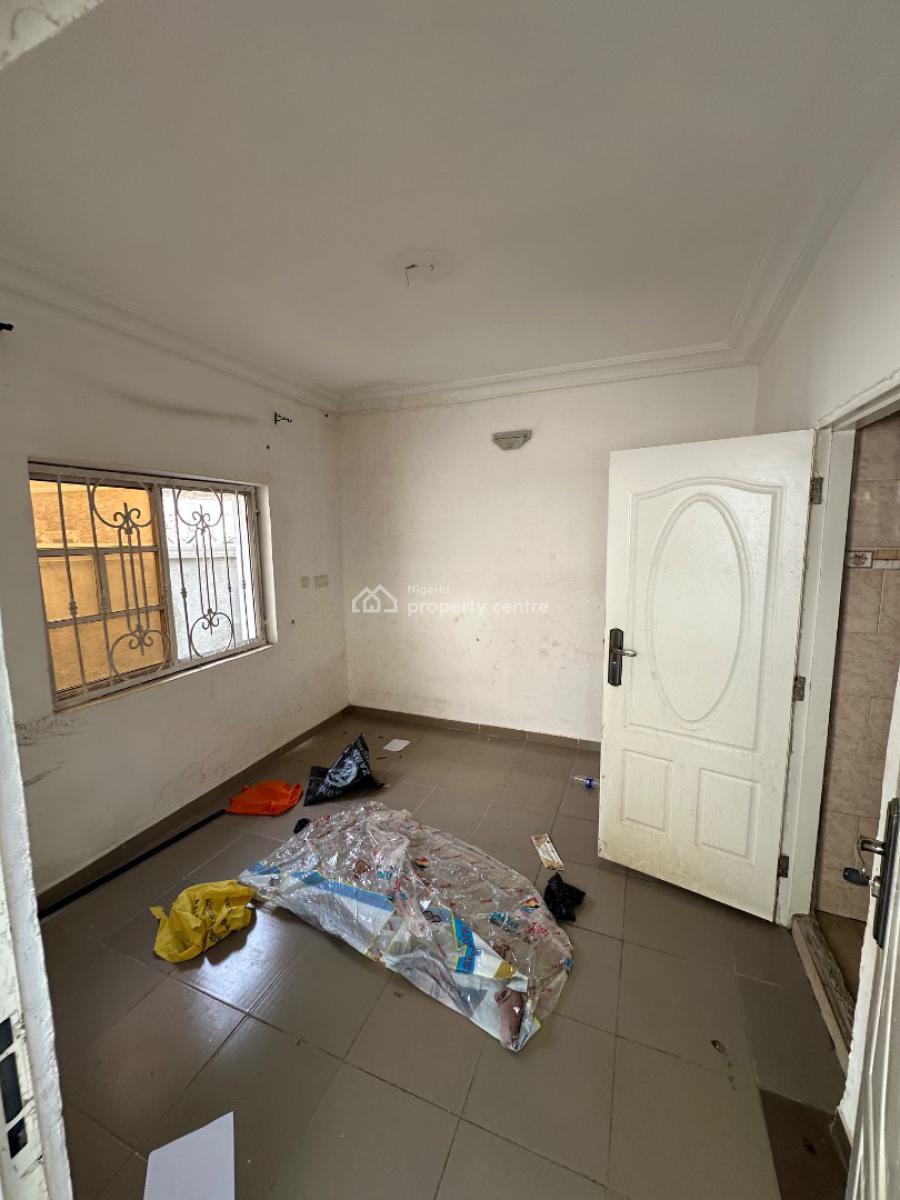 a Standard One Room Self Contain Apartment in a Secured Estate, Ipent 7 Estate Opposite Mab Global Estate Gwarinpa Extension, Gwarinpa, Abuja, Self Contain (single Rooms) for Rent