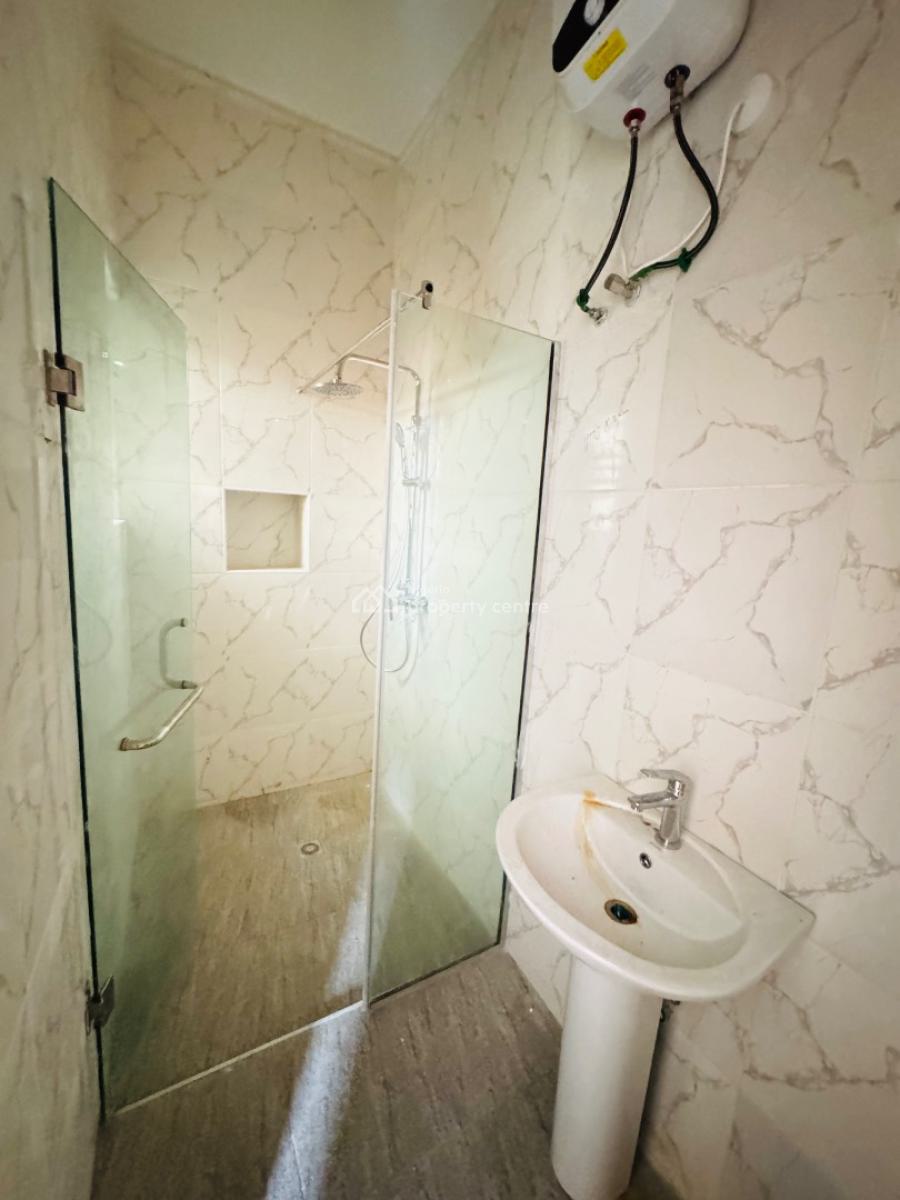 Brand New Spacious 2bedroom Apartment Available 85m, Orchid Road, Lekki, Lagos, Flat / Apartment for Sale