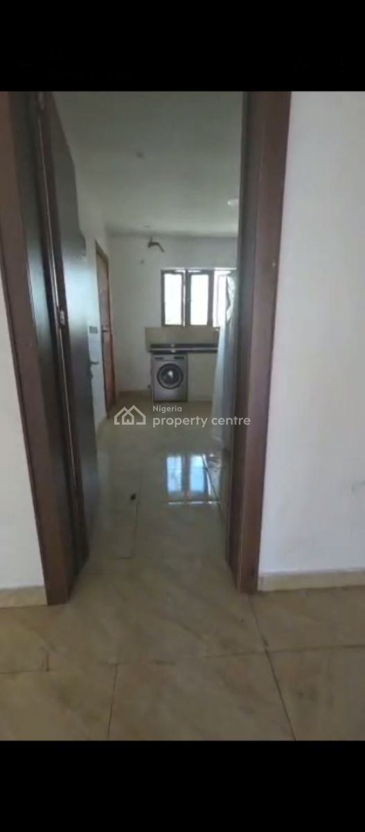 4 Bedroom Terrace Apartments with Bq, Swimming Pool  and Gym House, Off Admiralty Road, Phase 1, Lekki, Lagos, Flat / Apartment for Rent