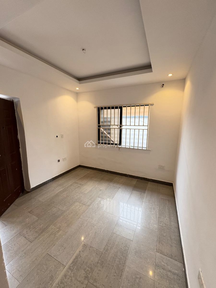 1bedroom Apartment, Off Admiralty Way, Lekki Phase 1, Lekki, Lagos, Mini Flat (room and Parlour) for Rent