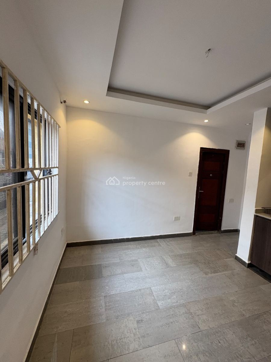 1bedroom Apartment, Off Admiralty Way, Lekki Phase 1, Lekki, Lagos, Mini Flat (room and Parlour) for Rent