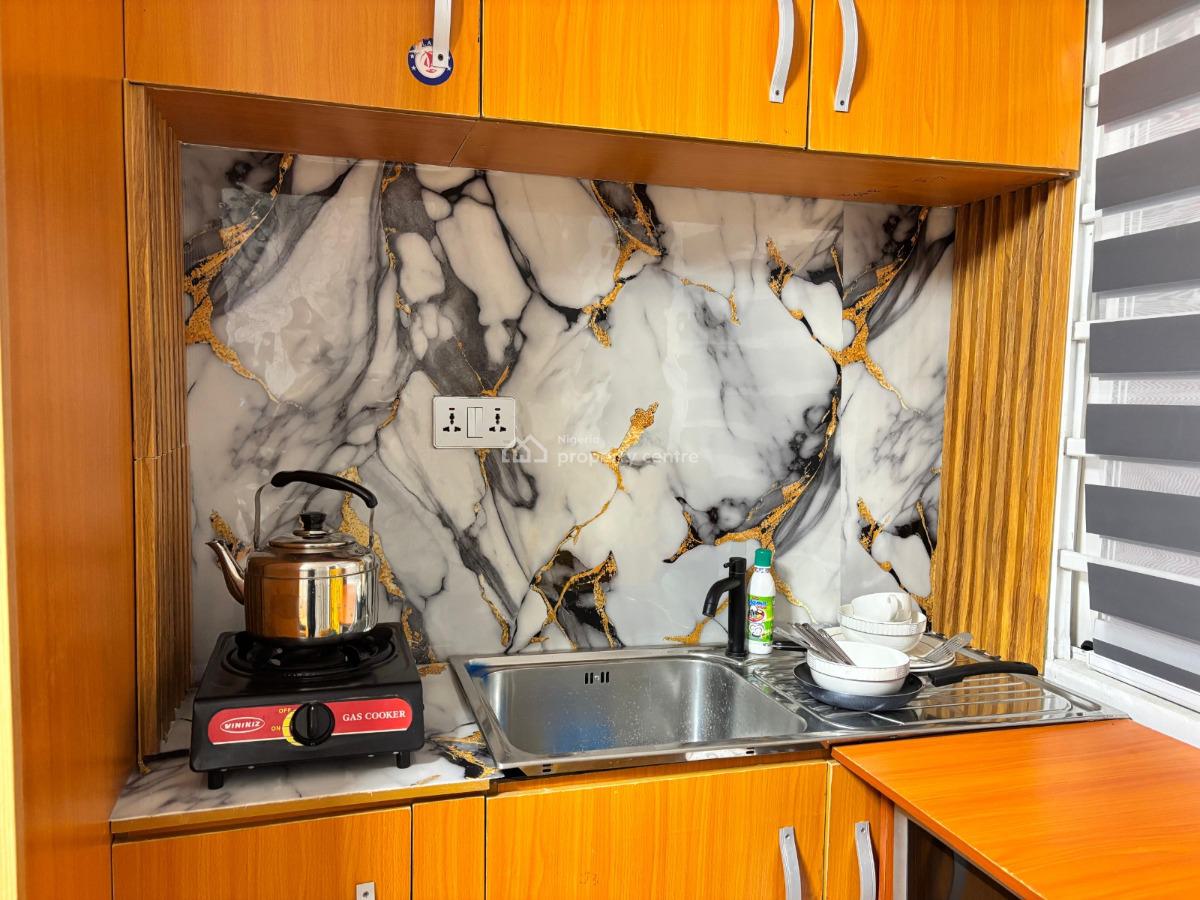 Furnished Mini Flat, Behind Ap Filling Station, Chisco Bustop, Lekki., Ikate Elegushi, Lekki, Lagos, Mini Flat (room and Parlour) for Rent