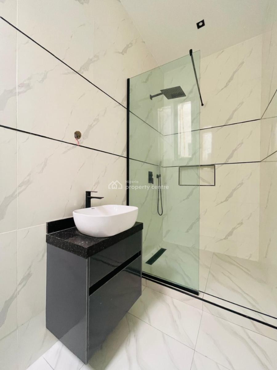 5 Bedrooms Fully Detached in Megamound in a Well Secured Esta, Ikota, Lekki, Lagos, Detached Duplex for Sale