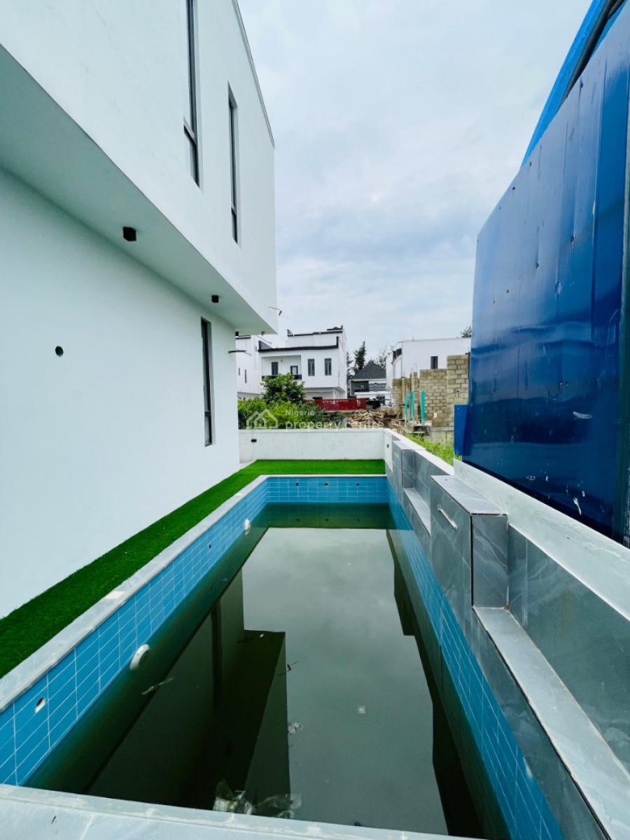 5 Bedrooms Fully Detached in Megamound in a Well Secured Esta, Ikota, Lekki, Lagos, Detached Duplex for Sale