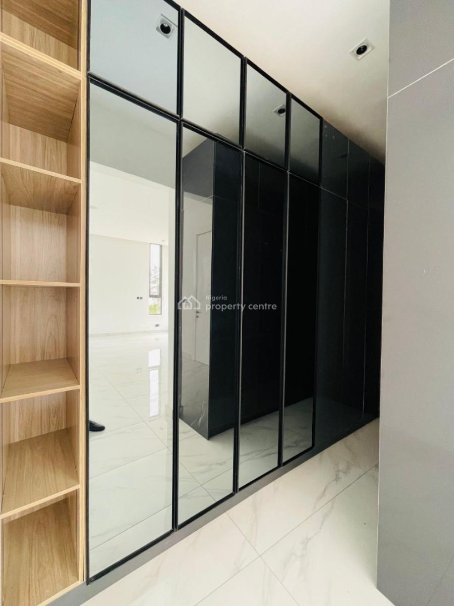 5 Bedrooms Fully Detached in Megamound in a Well Secured Esta, Ikota, Lekki, Lagos, Detached Duplex for Sale