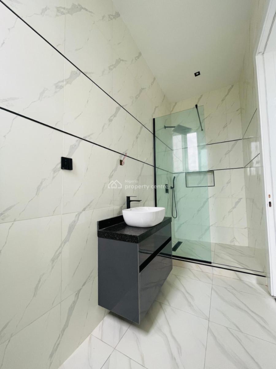 5 Bedrooms Fully Detached in Megamound in a Well Secured Esta, Ikota, Lekki, Lagos, Detached Duplex for Sale