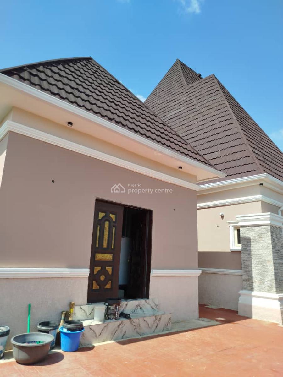 5 Bedroom Bungalow Pent House: ( 3 Bedroom Down Stairs, 2 Bedroom Up S, Efab Estate Gwarimpa, Gwarinpa, Abuja, Detached Bungalow for Sale