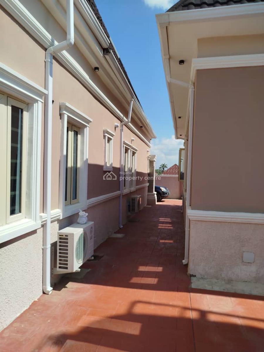 5 Bedroom Bungalow Pent House: ( 3 Bedroom Down Stairs, 2 Bedroom Up S, Efab Estate Gwarimpa, Gwarinpa, Abuja, Detached Bungalow for Sale