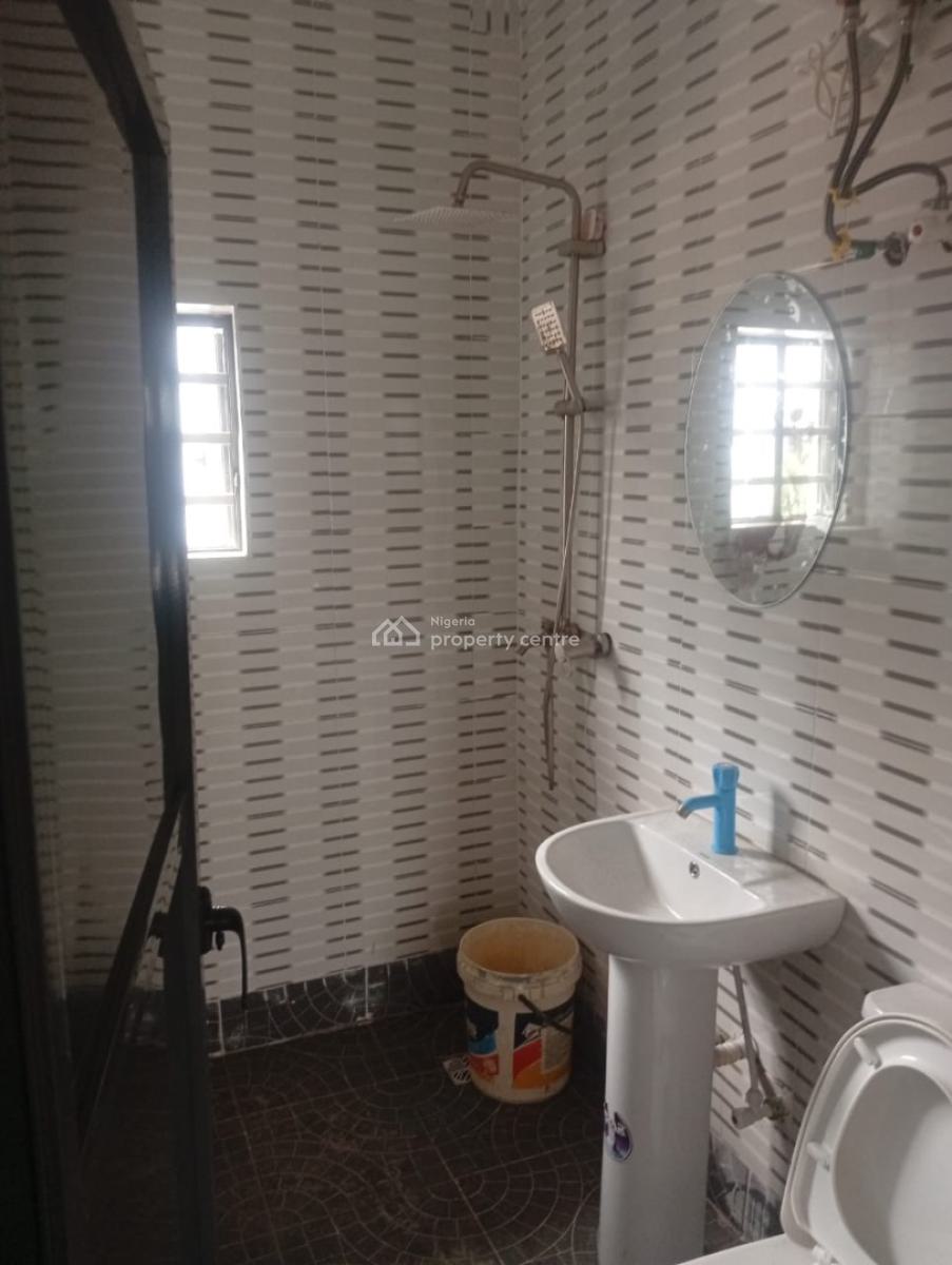 Luxury 2bedroom Flat Upstairs En-suite with Guest Toilets, Off Elebiju Solarin, Alapere, Ketu, Lagos, Flat / Apartment for Rent