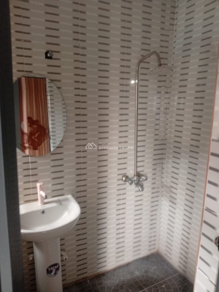 Luxury 2bedroom Flat Upstairs En-suite with Guest Toilets, Off Elebiju Solarin, Alapere, Ketu, Lagos, Flat / Apartment for Rent