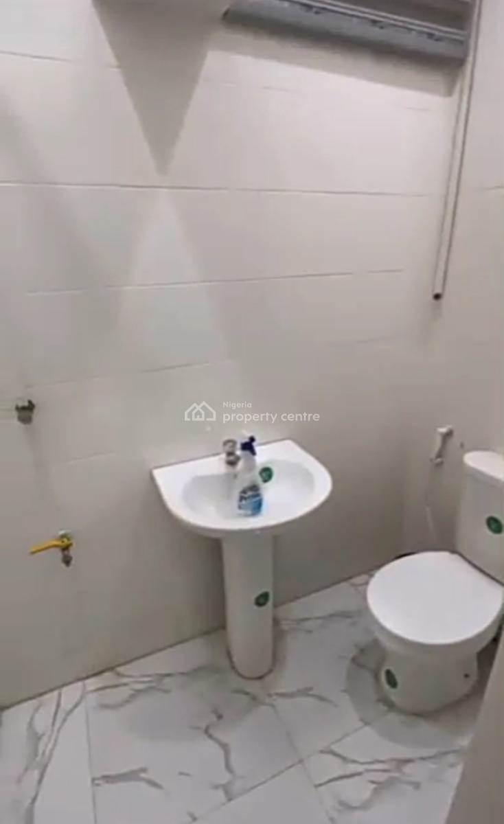Magnificently Furnished  2 Bedroom Penthouse Apartment {video}, Ologolo, Lekki, Lagos, Flat / Apartment for Rent