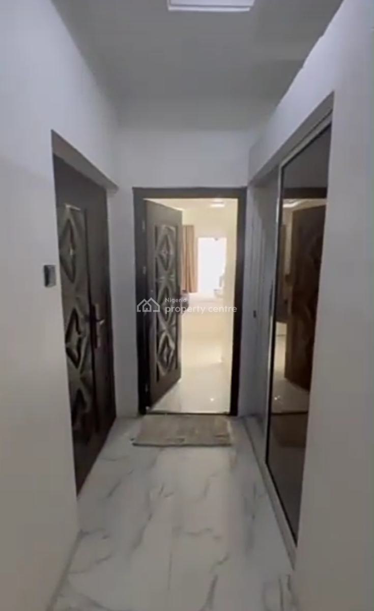 Magnificently Furnished  2 Bedroom Penthouse Apartment {video}, Ologolo, Lekki, Lagos, Flat / Apartment for Rent
