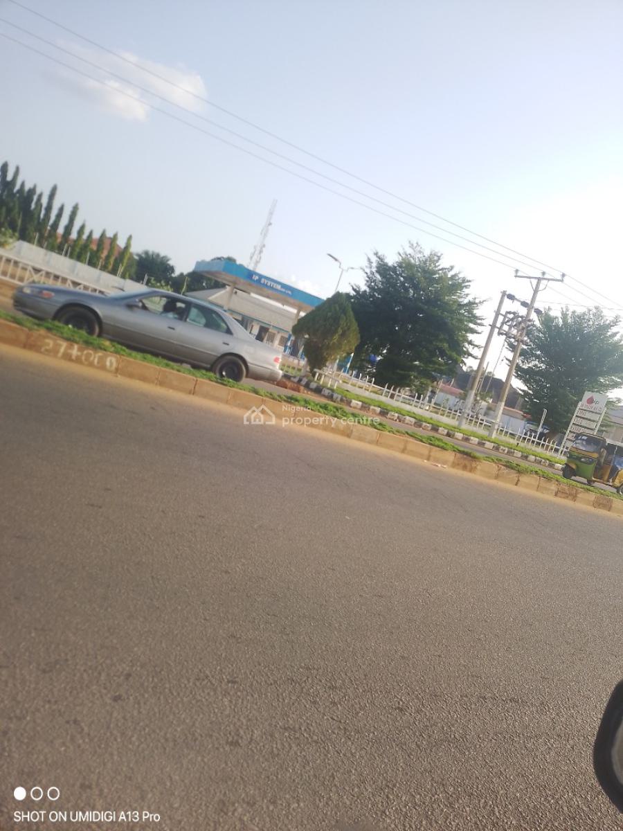 Get This Prime Land By The Express Beside Brains and Hammers, By Abbatoir,the Main Express to Asokoro, Guzape District, Abuja, Residential Land Joint Venture