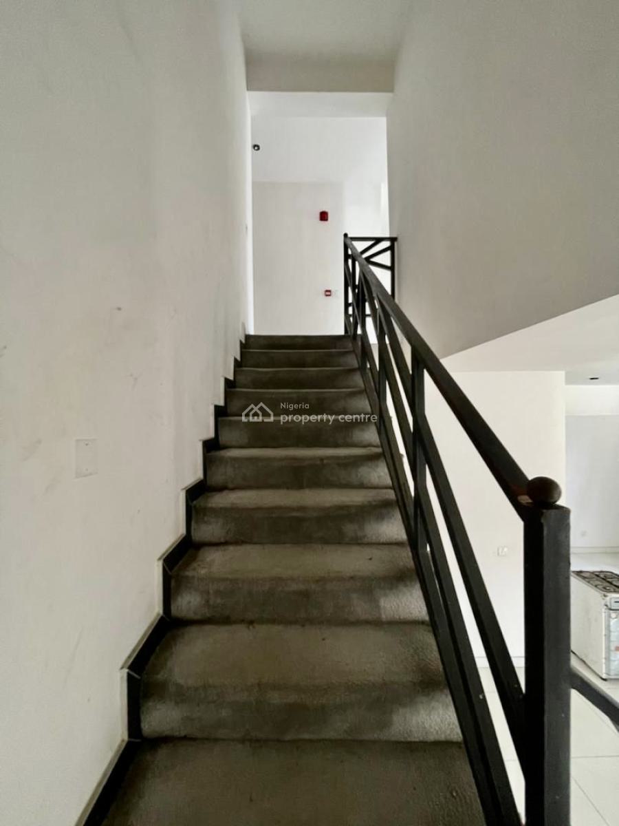 Exquisite Newly Renovated 4 Bedroom Maisonette, Ologolo, Lekki, Lagos, Flat / Apartment for Rent