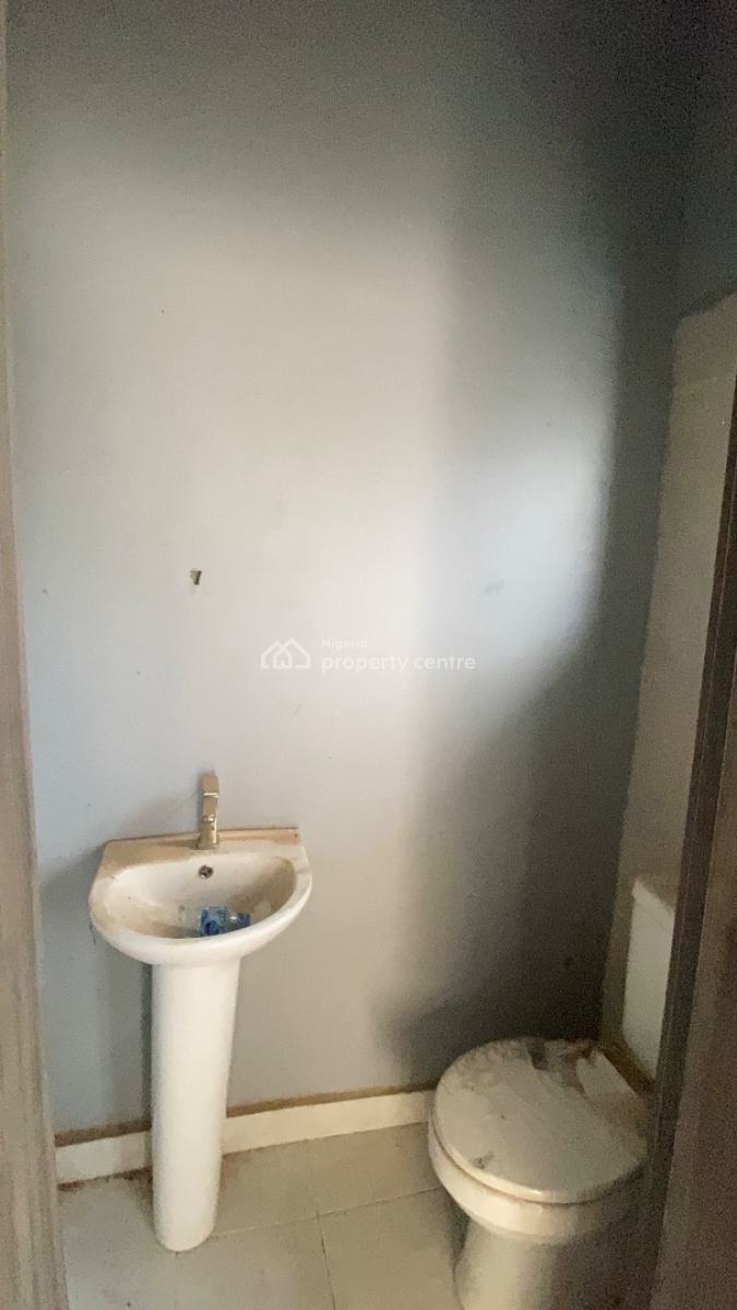 Luxury 4 Bedroom Terrace Duplex + Bq  Jahi, Jahi, Jahi, Abuja, Terraced Duplex for Rent