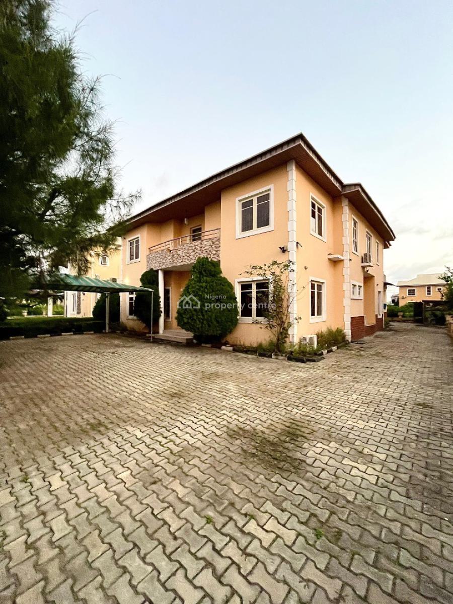 Massive Lovely  5 Bedroom Detected Duplex with Bq  in Carlton Gate, Carlton Chevron Lekki Lagos State, Lekki, Lagos, Detached Duplex for Sale