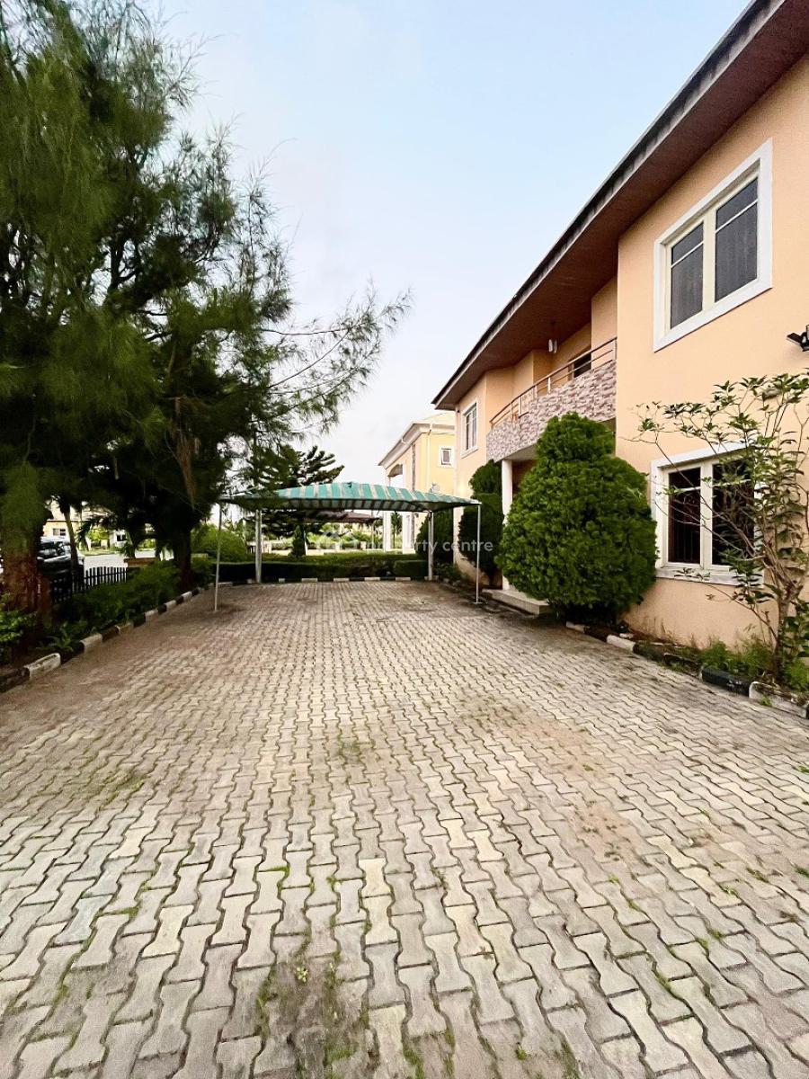 Massive Lovely  5 Bedroom Detected Duplex with Bq  in Carlton Gate, Carlton Chevron Lekki Lagos State, Lekki, Lagos, Detached Duplex for Sale