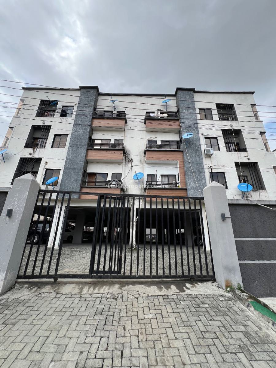 Renovated 2 Bedroom Apartments, Osapa, Osapa, Lekki, Lagos, Flat / Apartment for Rent