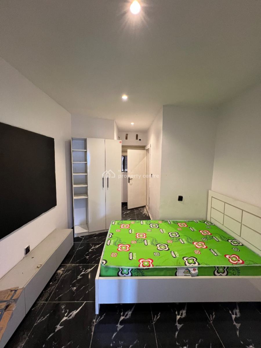 Renovated 2 Bedroom Apartments, Osapa, Osapa, Lekki, Lagos, Flat / Apartment for Rent