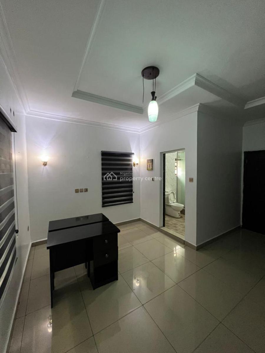 Master Bedroom, Orchid Road, Lekki, Lagos, House for Rent