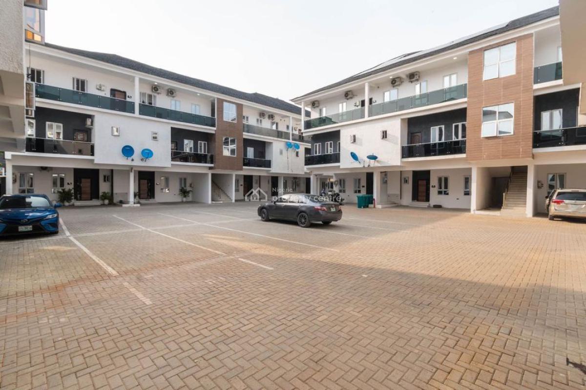 Stunning 2 Bedroom Modern Apartment, Meadow Hall Way, Lekki Phase 1, Lekki, Lagos, Flat / Apartment Short Let