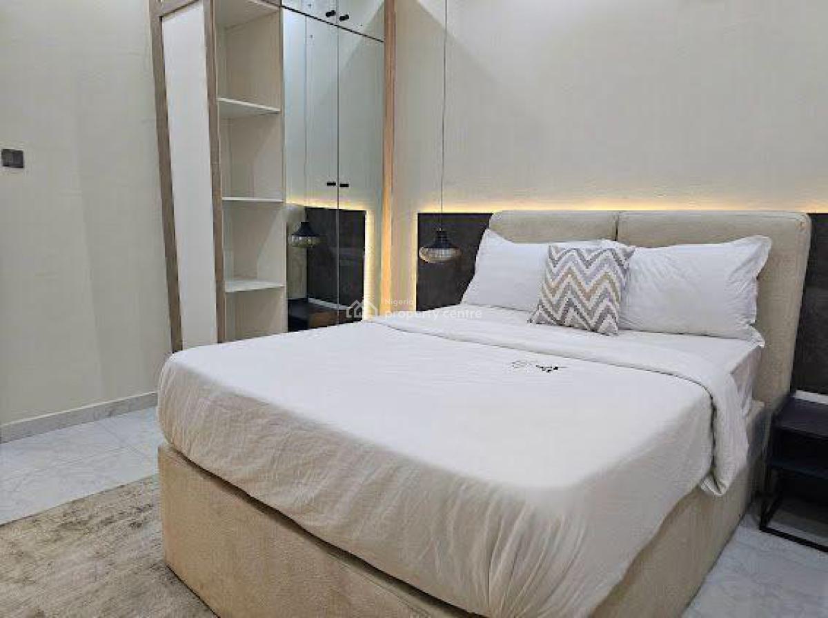Stunning 2 Bedroom Modern Apartment, Meadow Hall Way, Lekki Phase 1, Lekki, Lagos, Flat / Apartment Short Let