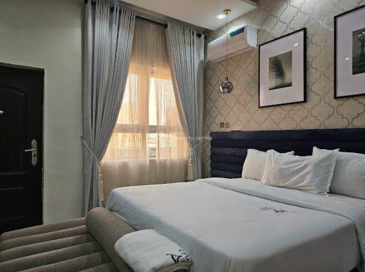 Stunning 2 Bedroom Modern Apartment, Meadow Hall Way, Lekki Phase 1, Lekki, Lagos, Flat / Apartment Short Let