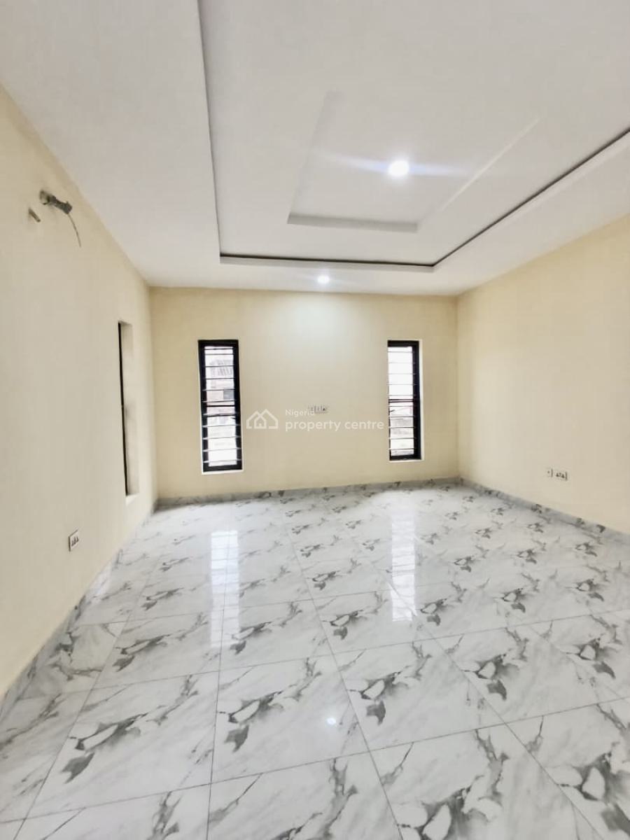 Exquisite and Spacious 3 Bedroom Apartment, New Road-chevron Axis ( Very Beautiful and Secured Estate), Lekki, Lagos, Flat / Apartment for Rent