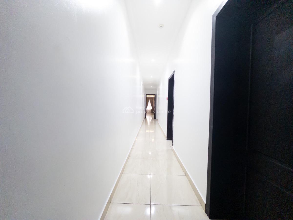 Luxury 2 Bedroom Apartment with Excellent Features, Luxury 2 Bedroom Apartment with Excellent Features, Lekki Phase 1, Lekki, Lagos, Flat / Apartment Short Let