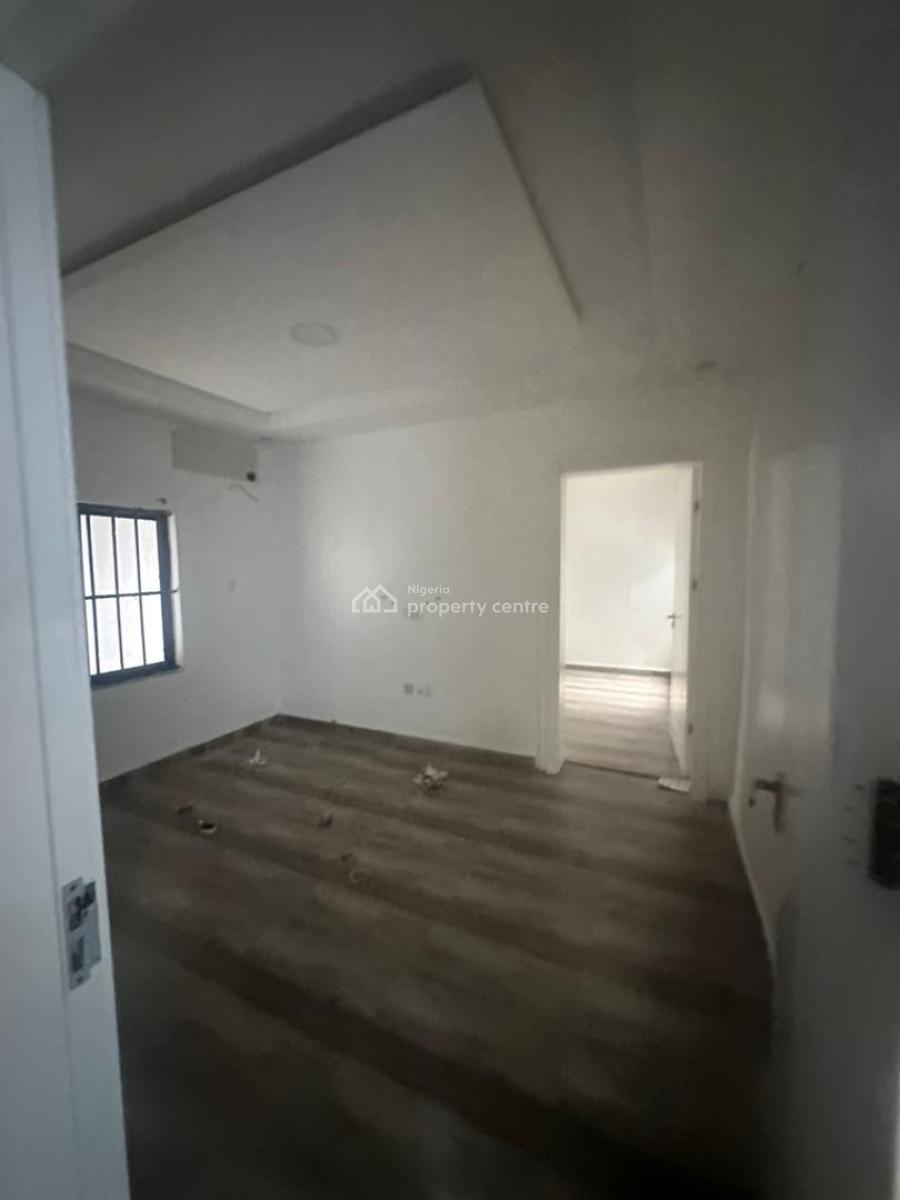 Standard Mini Flat Available in Victoria Island, Victoria Island (vi), Lagos, Mini Flat (room and Parlour) for Rent