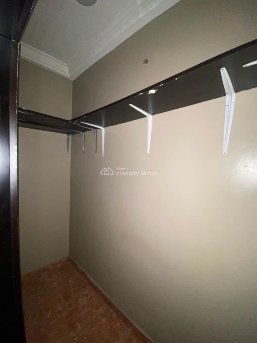 a Very Spacious and Lovely 3 Bedroom Apartment, Osapa, Lekki, Lagos, Flat / Apartment for Rent