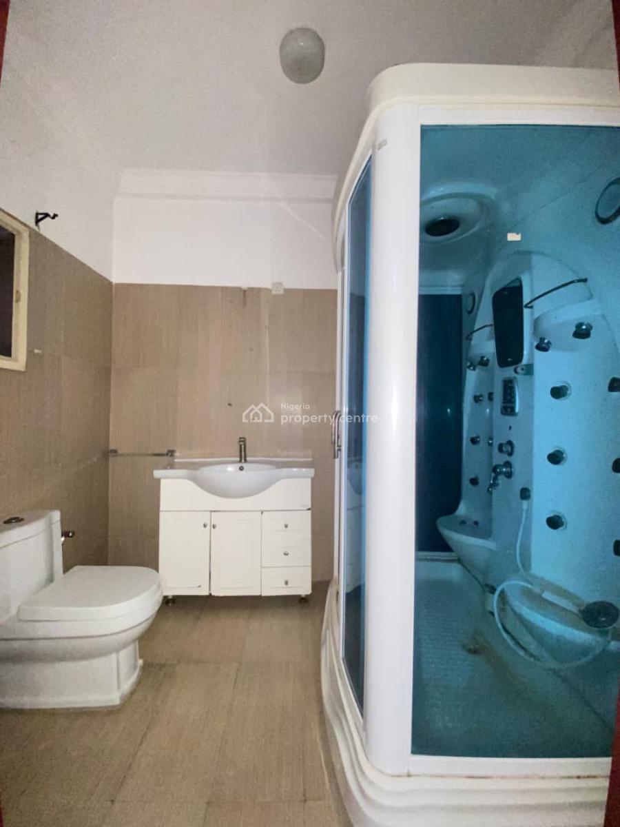 a Very Spacious and Lovely 3 Bedroom Apartment, Osapa, Lekki, Lagos, Flat / Apartment for Rent
