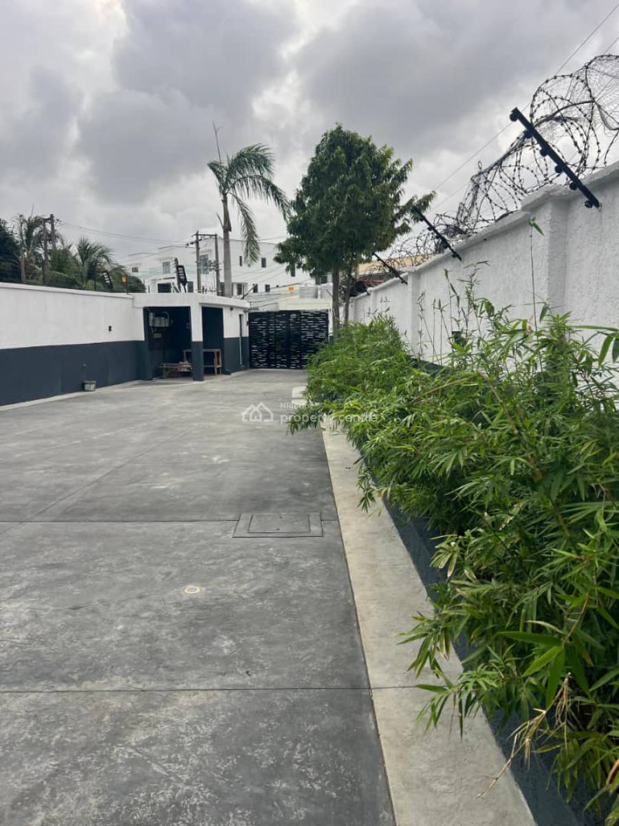 Spacious Massive Luxury 5bedroom Fully Detached Duplex with Bq, Secure Estate Admiralty Wey Lekki Phase One Lagos, Lekki Phase 1, Lekki, Lagos, Flat / Apartment for Rent