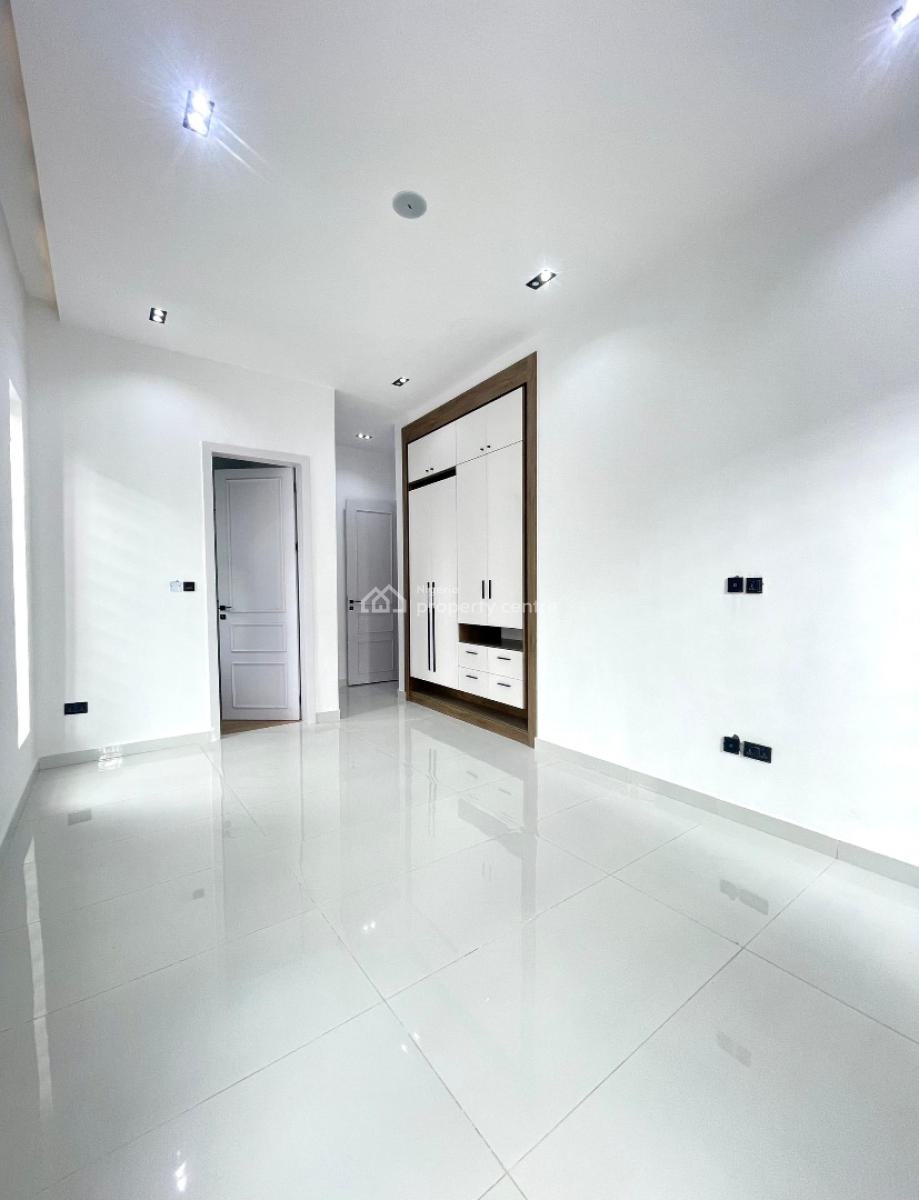 Contemporary 5 Bed Fully Detached Duplex with Cinema and Bq, Ikota, Lekki, Lagos, Detached Duplex for Sale