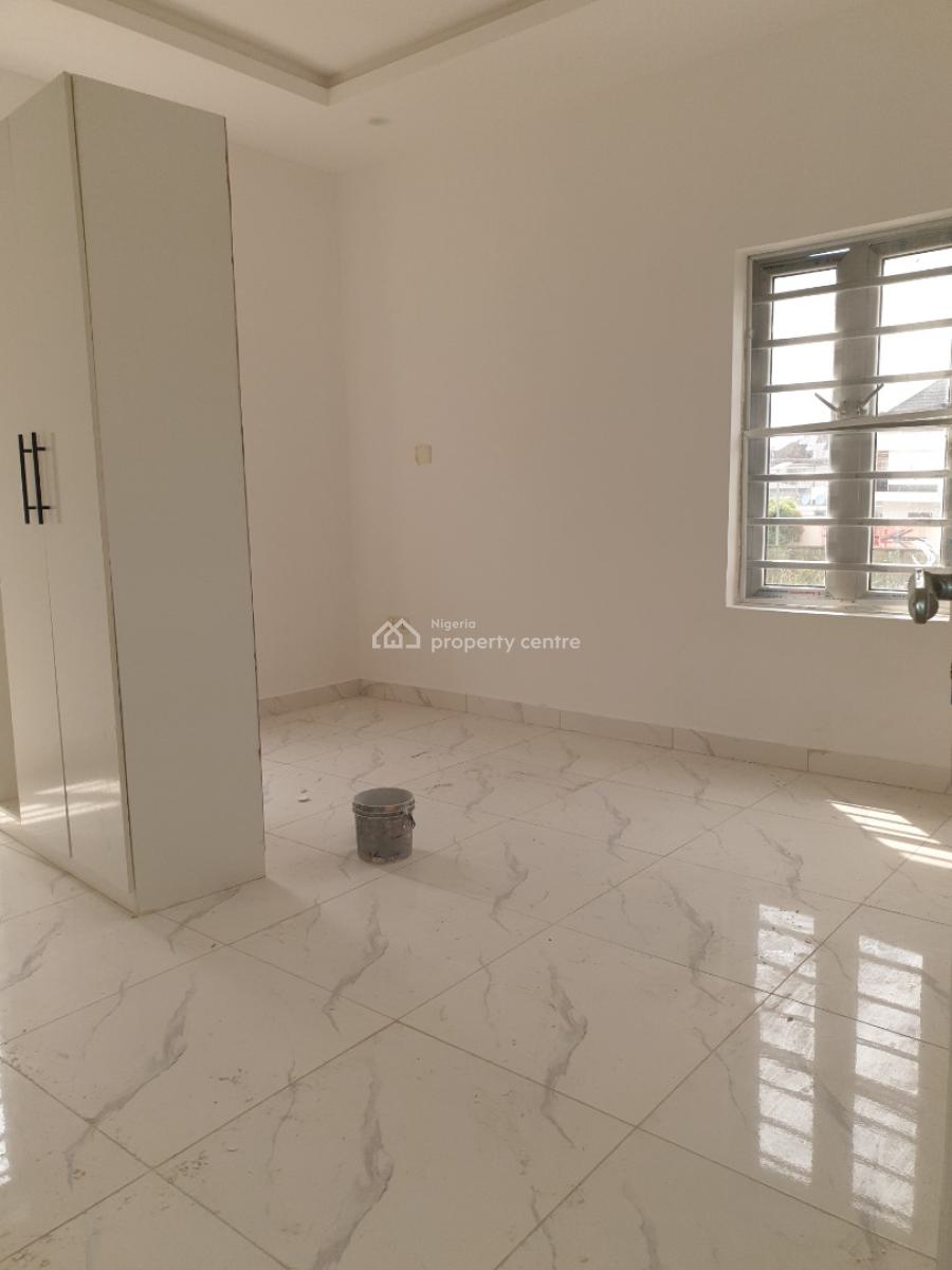 Spacious Service 2bedroom Flat with Bq, Spg Ologolo, Lekki, Lagos, Flat / Apartment for Rent