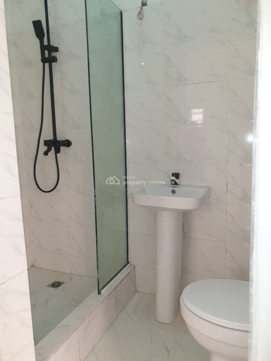 Spacious Service 2bedroom Flat with Bq, Spg Ologolo, Lekki, Lagos, Flat / Apartment for Rent