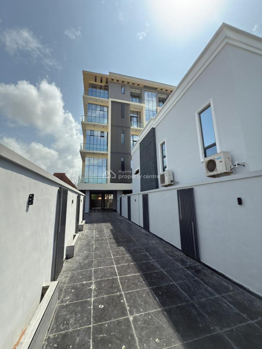 Aesthetically Pleasing 3 Bedroom Apartment with a Gym,pool, Lekki Phase 1, Lekki, Lagos, Flat / Apartment for Sale