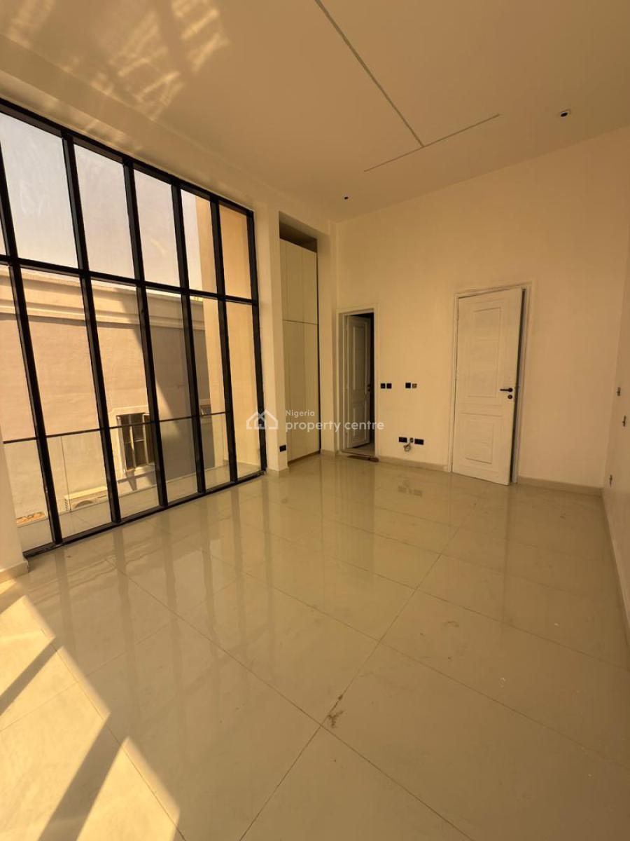 Aesthetically Pleasing 3 Bedroom Apartment with a Gym,pool, Lekki Phase 1, Lekki, Lagos, Flat / Apartment for Sale