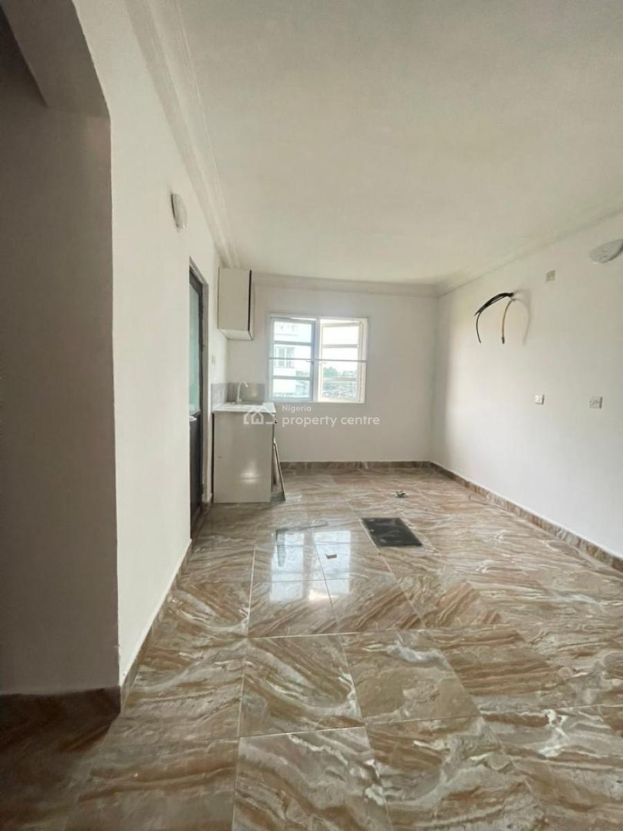 Standard N Massive Studio Apt, Mobile Road Ajah Ilaje Lagos, Ilaje, Ajah, Lagos, Self Contain (single Rooms) for Rent