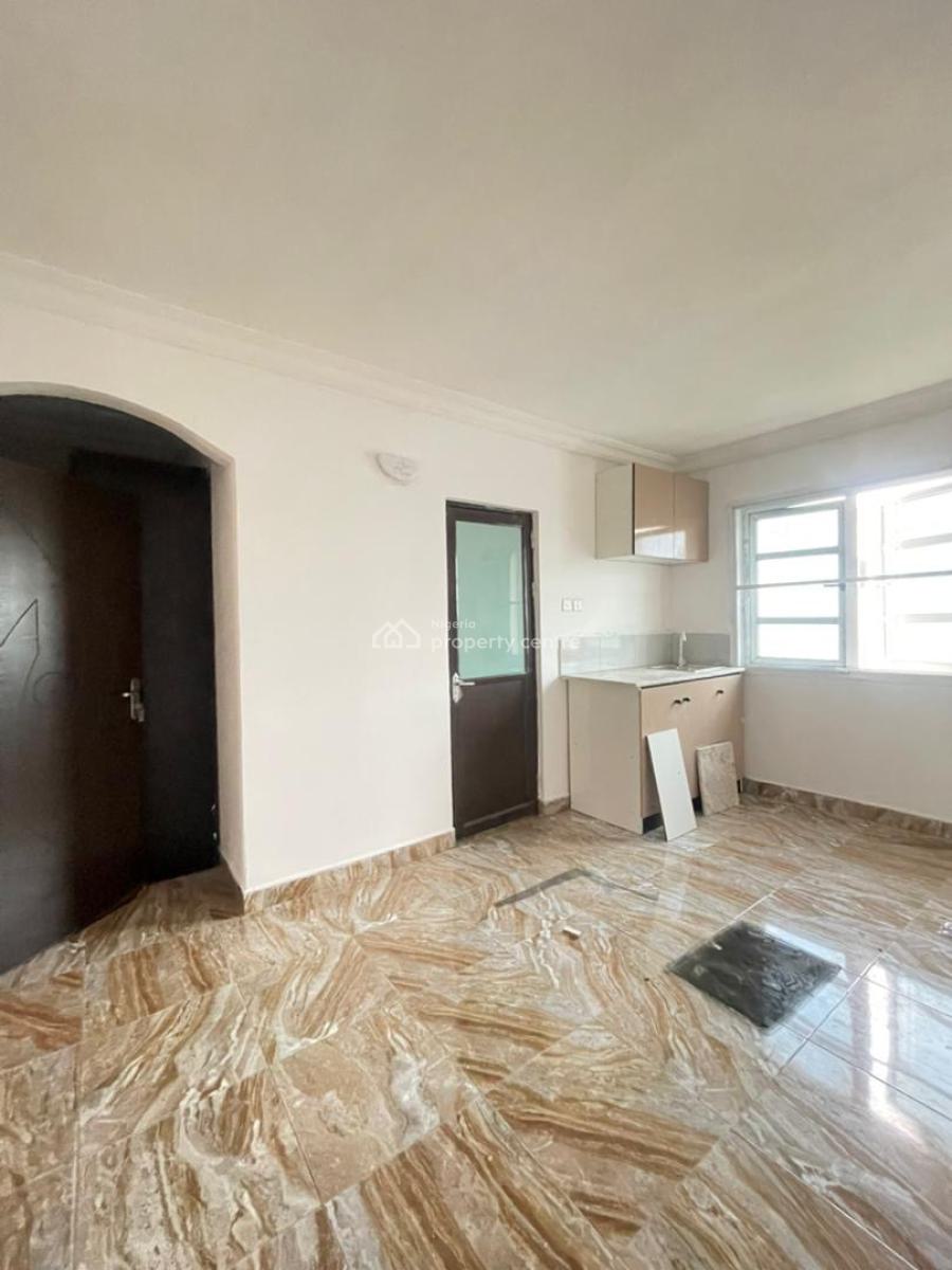 Standard N Massive Studio Apt, Mobile Road Ajah Ilaje Lagos, Ilaje, Ajah, Lagos, Self Contain (single Rooms) for Rent