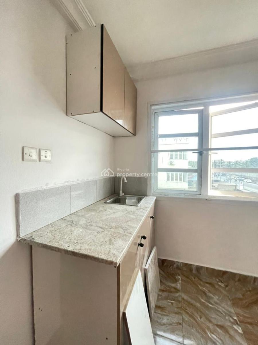 Standard N Massive Studio Apt, Mobile Road Ajah Ilaje Lagos, Ilaje, Ajah, Lagos, Self Contain (single Rooms) for Rent