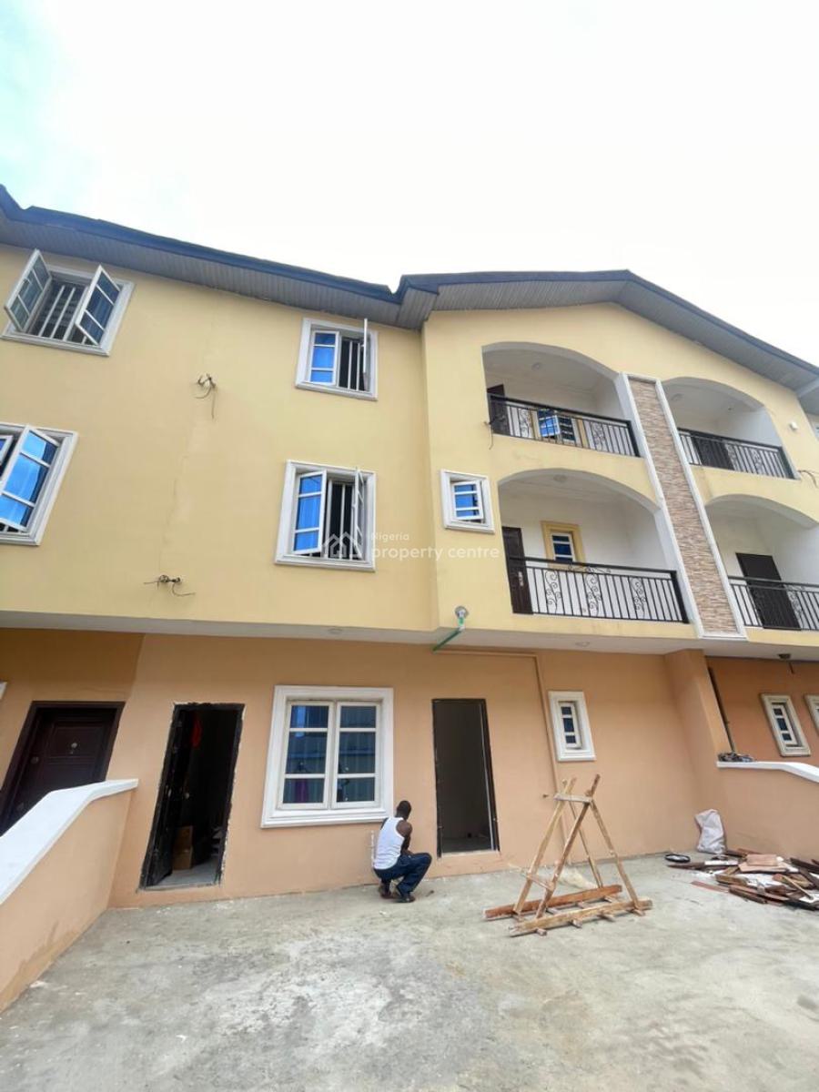 Standard N Massive Studio Apt, Mobile Road Ajah Ilaje Lagos, Ilaje, Ajah, Lagos, Self Contain (single Rooms) for Rent