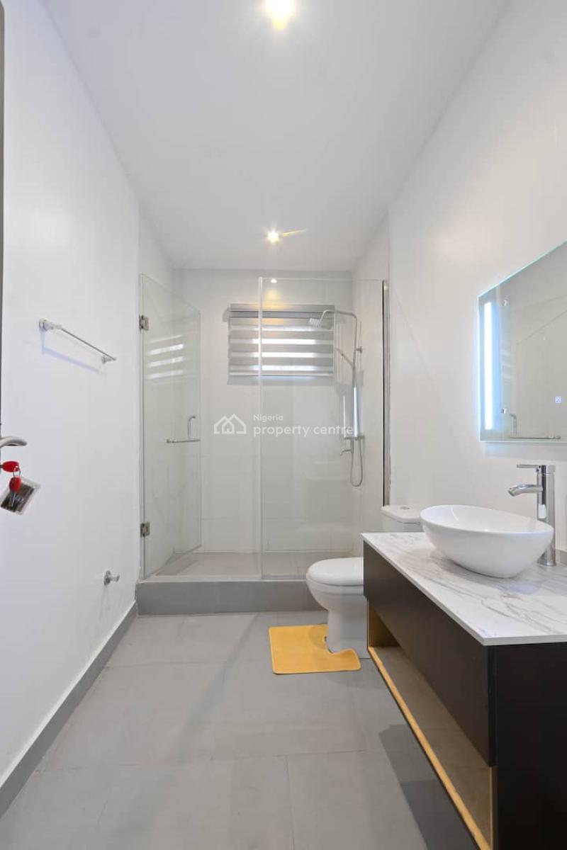 3 Bedroom Apartment, Lekki Phase 1, Lekki, Lagos, Flat / Apartment Short Let