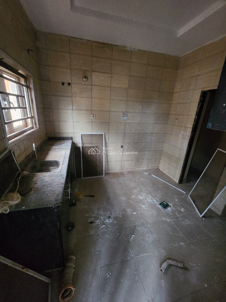 Luxury Two Bedroom Block of Flat, News Engineering, Dawaki, Gwarinpa, Abuja, Flat / Apartment for Rent