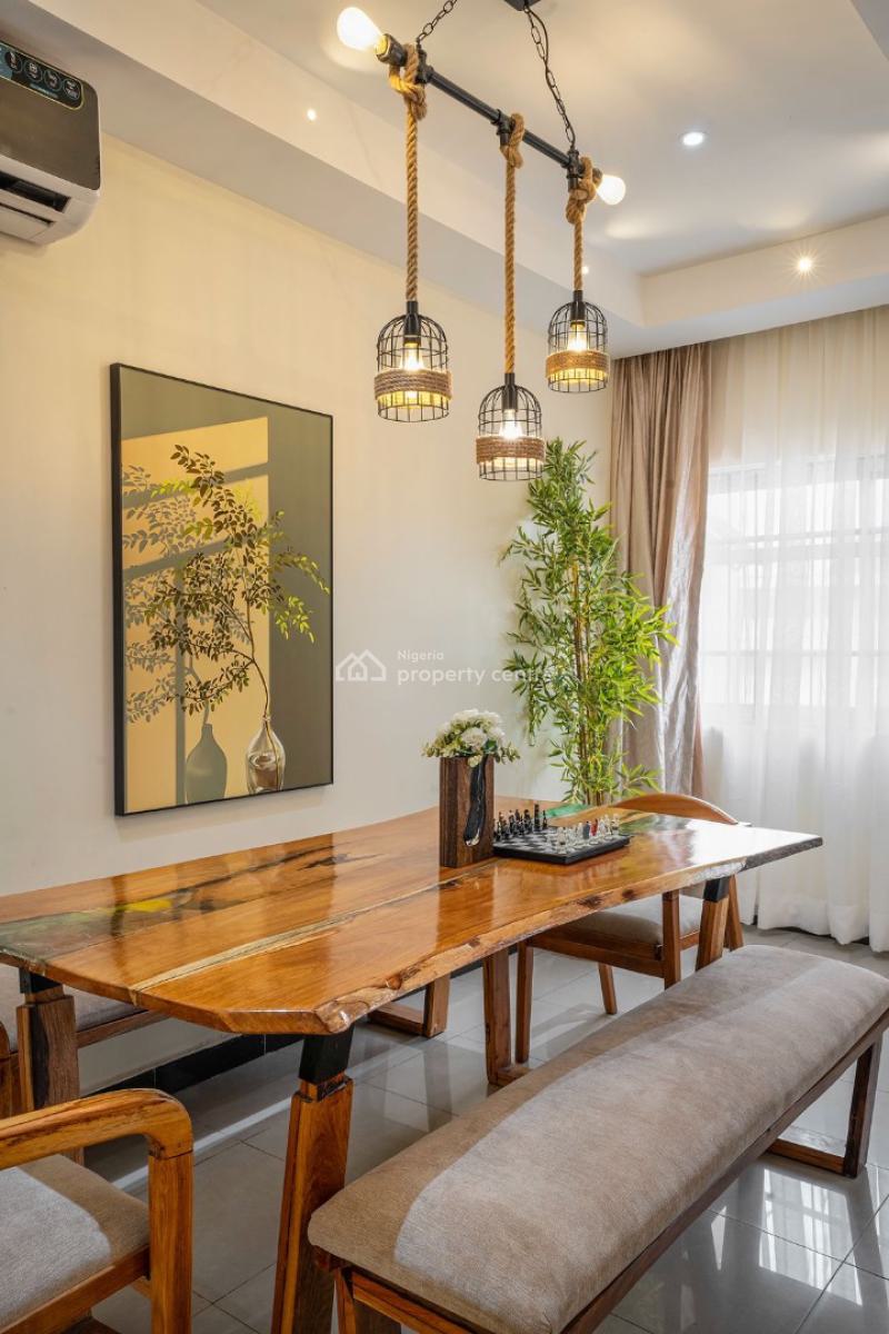 2 Bedroom Apartment with Ps5 Available From Today, Lekki Phase 1, Lekki, Lagos, Flat / Apartment Short Let