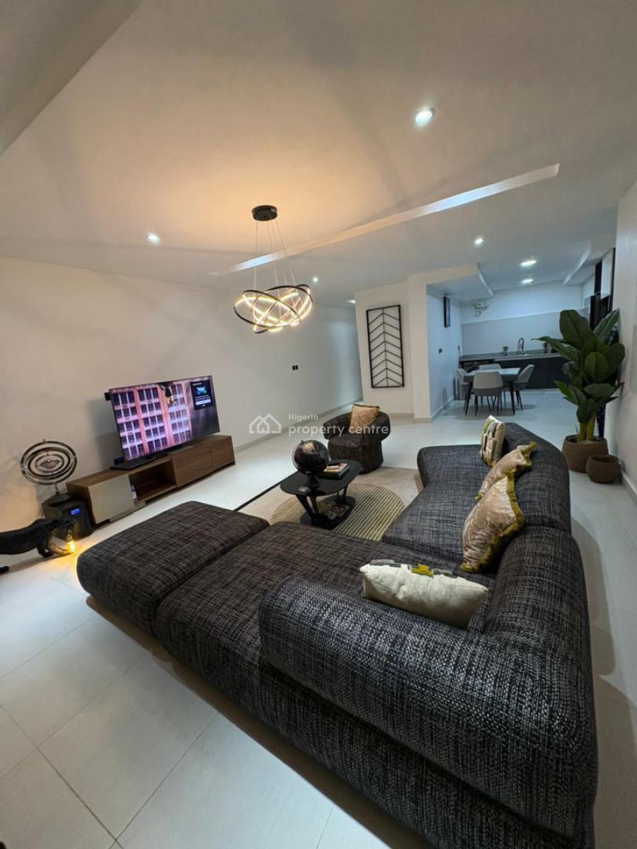 Luxury 3 Bedroom Apartment  with Ps5 (fifa 24, Cod) Snooker  Starlink, Lekki Phase 1, Lekki, Lagos, Flat / Apartment Short Let