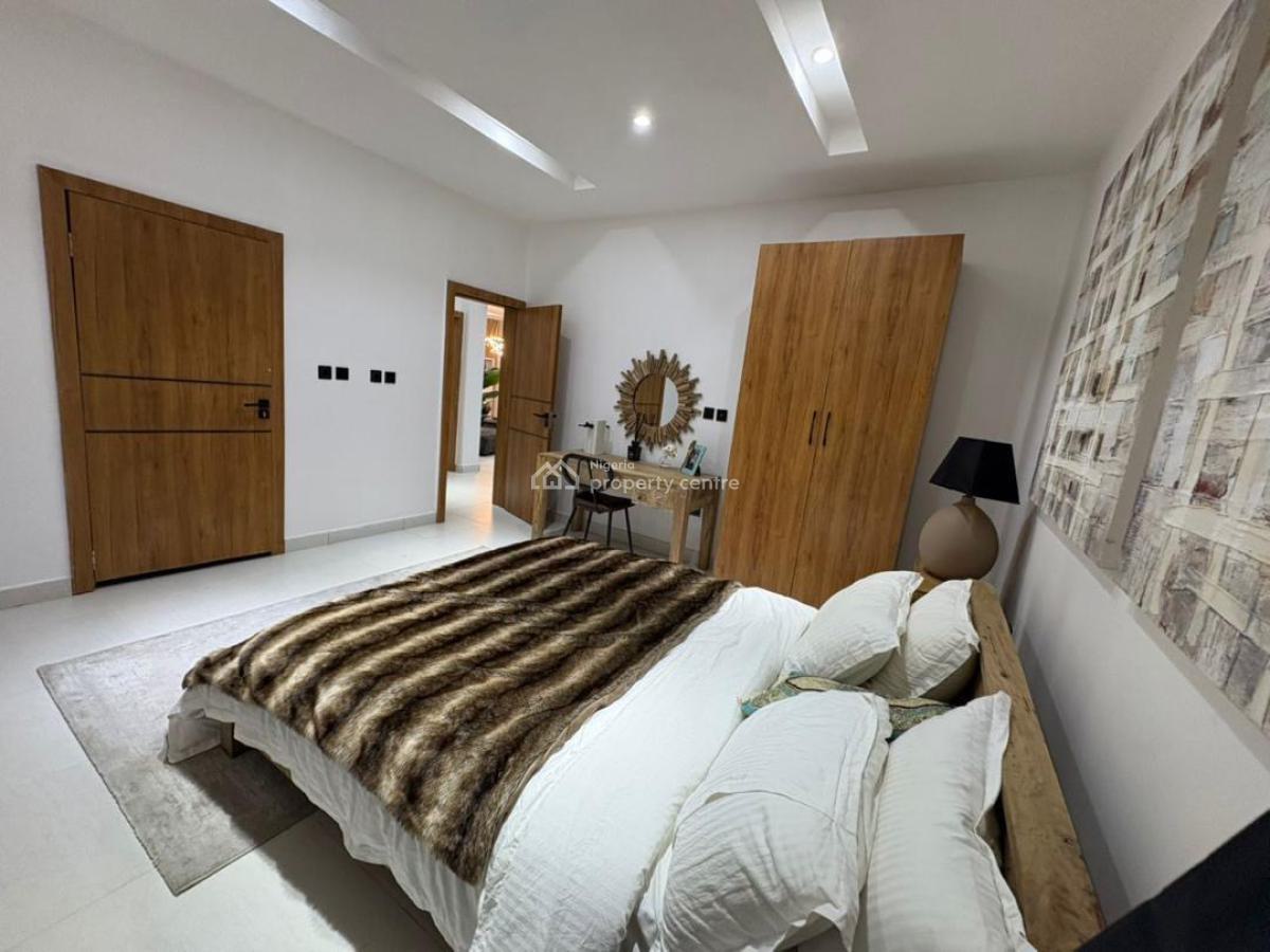 Luxury 3 Bedroom Apartment  with Ps5 (fifa 24, Cod) Snooker  Starlink, Lekki Phase 1, Lekki, Lagos, Flat / Apartment Short Let