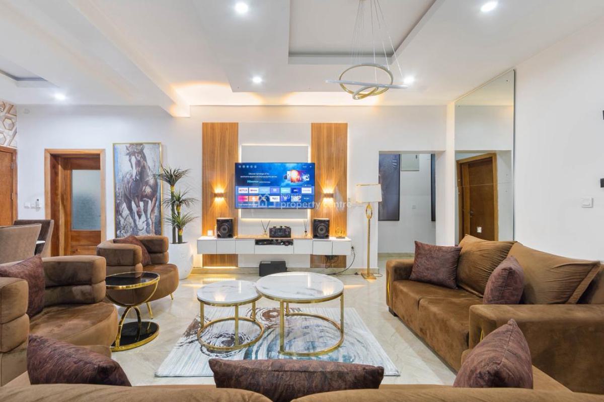 3bedroom Luxury Waterfront /swimming, Lekki Phase 1, Lekki, Lagos, Flat / Apartment Short Let