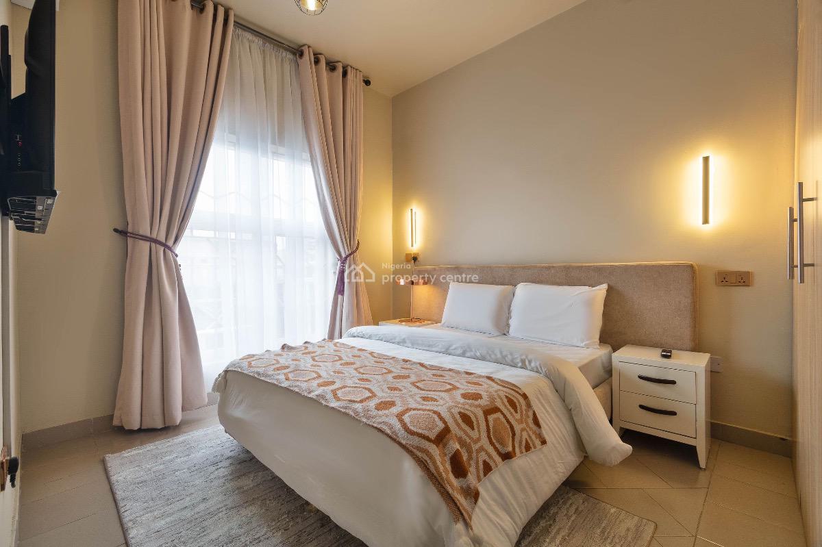 Newly Launched 2 Bedroom with Ps5, Swimming Pool, and Board Games., Lekki Phase 1, Lekki, Lagos, Flat / Apartment Short Let